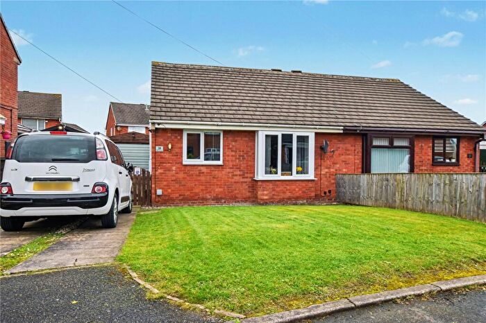 2 Bedroom Bungalow For Sale In Alden Avenue, Morley, Leeds, West Yorkshire, LS27
