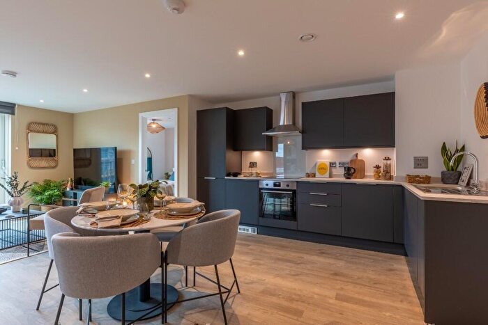 2 Bedroom Flat To Rent In Hairpin House, Bradford Street, Birmingham, B12