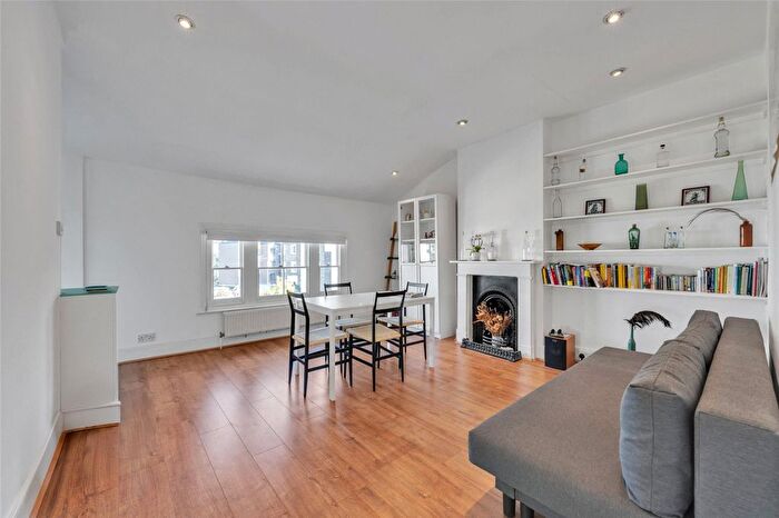 2 Bedroom Flat For Sale In Abbots Place, London, NW6