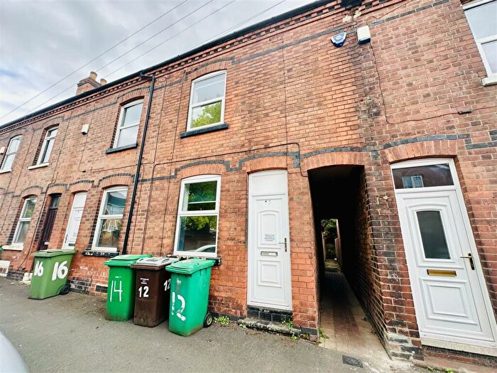 5 Bedroom Terraced House To Rent In Cycle Road, Nottingham, NG7