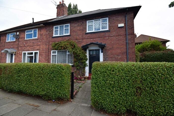 3 Bedroom Semi-Detached House To Rent In Beaconsfield Road, New Ferry, CH62