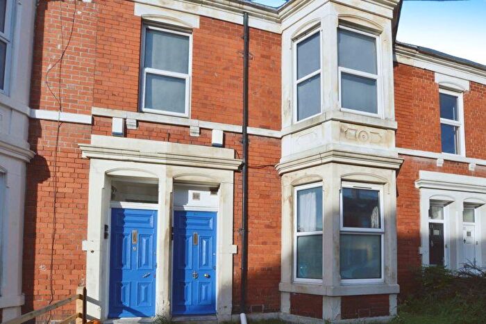 3 Bedroom Flat To Rent In Myrtle Grove, West Jesmond, NE2