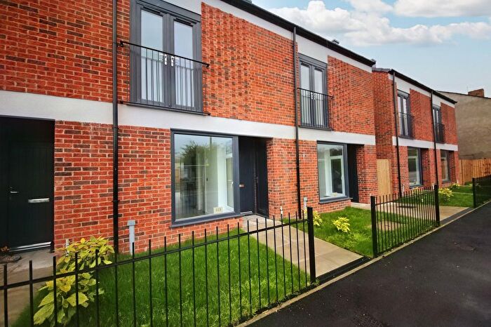 3 Bedroom End Of Terrace House To Rent In Preston Road, Coppull, PR7