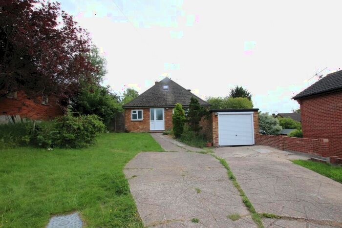 4 Bedroom Detached House To Rent In Cressingham Road, Reading, RG2