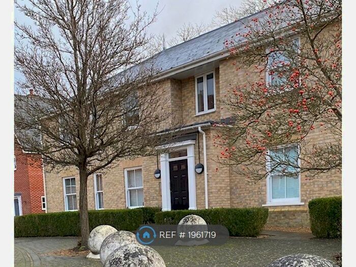 2 Bedroom Flat To Rent In South Park Drive, Papworth Everard, Cambridge, CB23