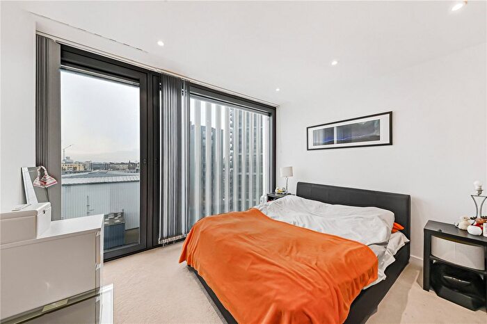 1 Bedroom Flat For Sale In Chronicle Tower, London, EC1V