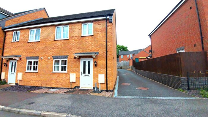3 Bedroom End Of Terrace House For Sale In Tom Childs Close, Grantham, NG31