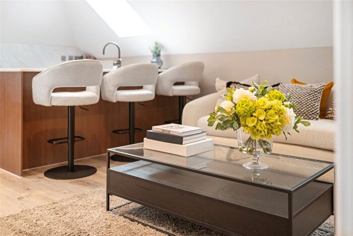 1 Bedroom Flat For Sale In Hawthorn House, Abbotswood Place, Abbotswood Road, London, SW16