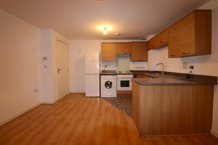 2 Bedroom Flat To Rent In Morris Walk, Dartford DA1