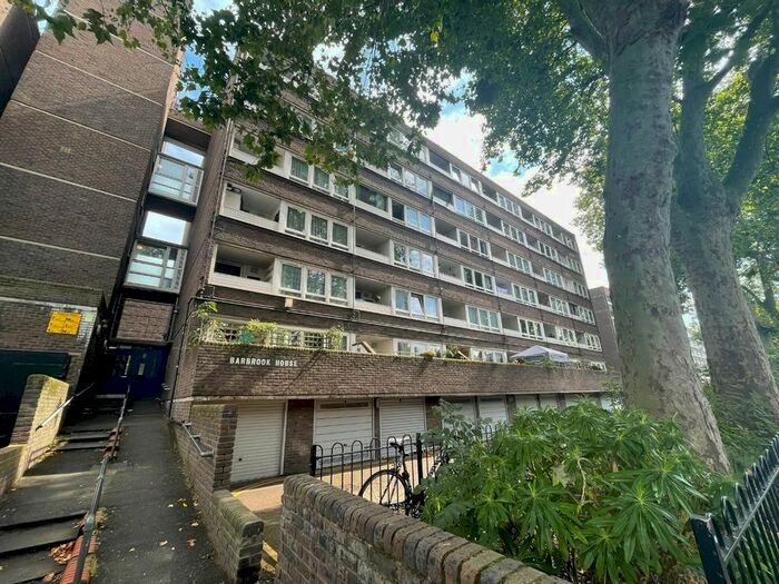 2 Bedroom Maisonette To Rent In Chatham Place, Hackney, E9