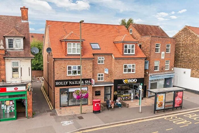 1 Bedroom Finca To Rent In Church Street, Walton-On-Thames, KT12