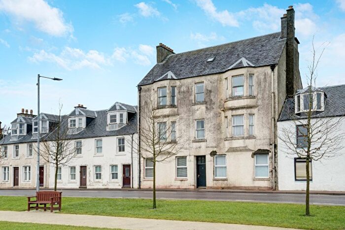 3 Bedroom Flat For Sale In Poltalloch Street, Lochgilphead, PA31