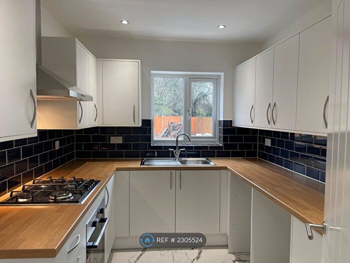 3 Bedroom Semi-Detached House To Rent In Park Way, Maidstone, ME15