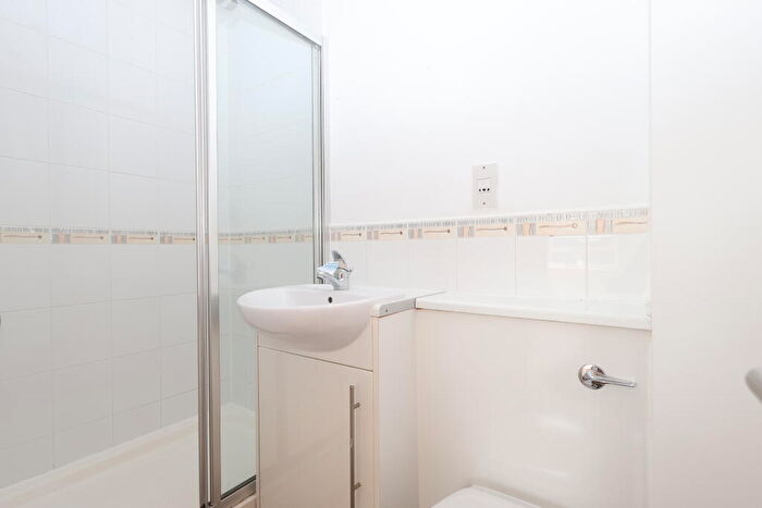 2 Bedroom Flat For Sale In Withington Road, M16