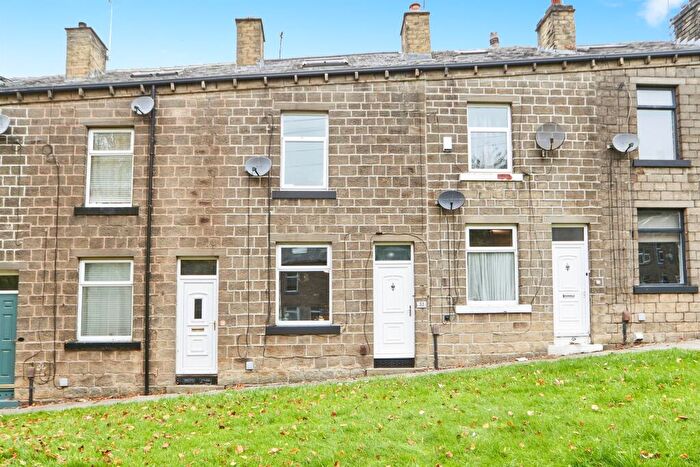 3 Bedroom Terraced House For Sale In Marion Street, Bingley, BD16