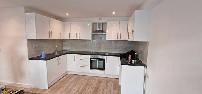2 Bedroom Flat To Rent In Marylands Road, London, W9