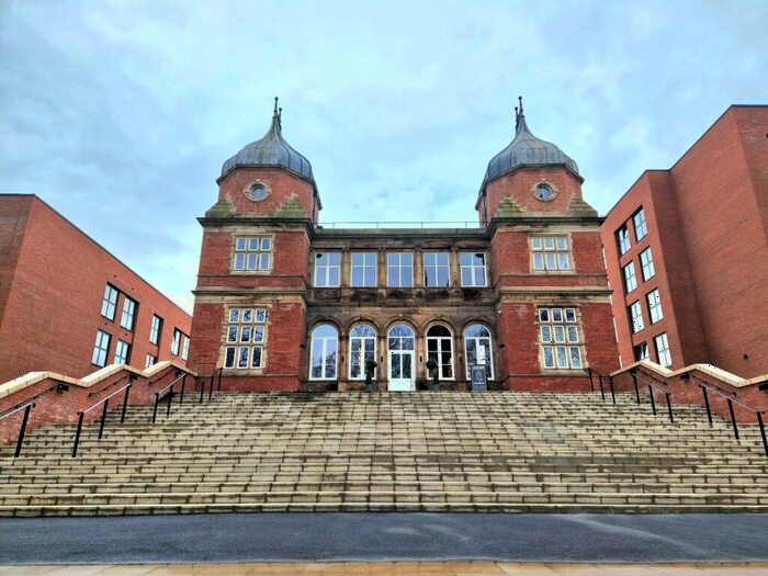 2 Bedroom Flat To Rent In Strutt House, Erasmus Drive, Derby, DE1