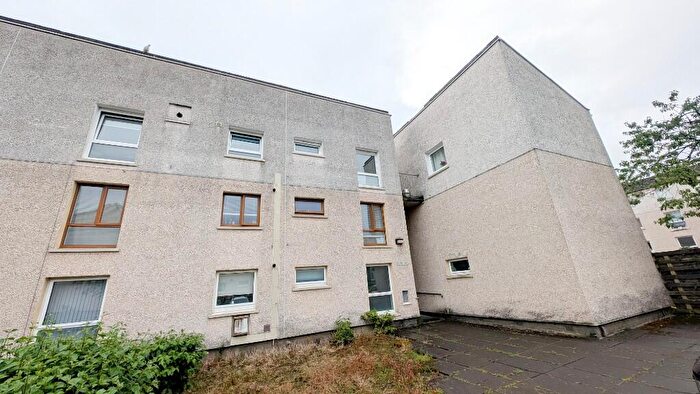 2 Bedroom Flat For Sale In Oak Road, G67