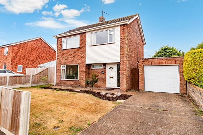 3 Bedroom Detached House For Sale In Rushmead Close, South Wootton, King's Lynn, Norfolk, PE30
