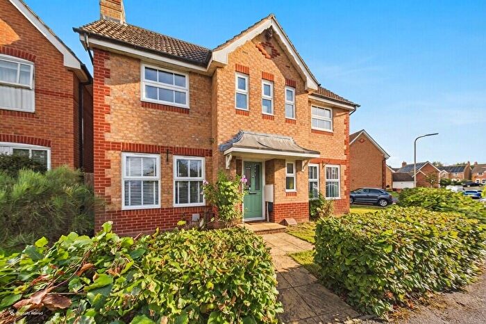 3 Bedroom Detached House For Sale In Lemontree Lane, Loughborough, LE11