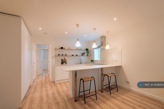 1 Bedroom Flat To Rent In Grove Place, Faversham, ME13