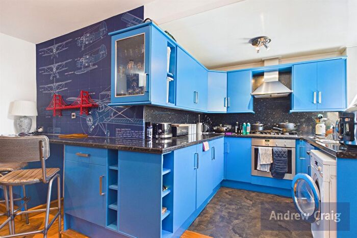 3 Bedroom Flat For Sale In Boldon Lane, South Shields, NE34