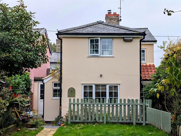 3 Bedroom Link Detached House For Sale In High Street, Hopton, Diss, IP22
