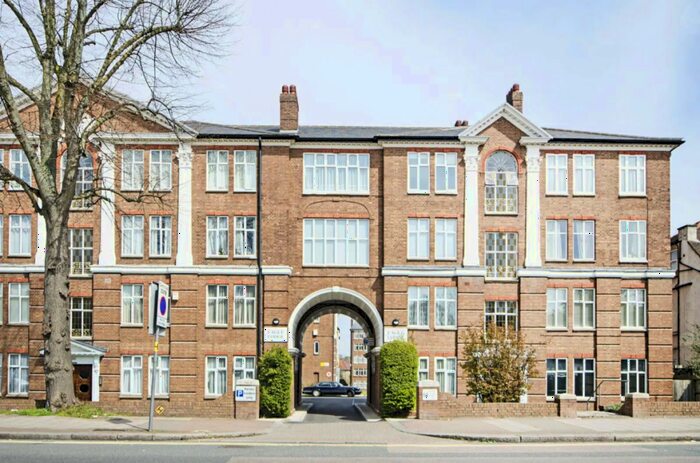 1 Bedroom Flat To Rent In Gloucester Gardens, Golders Green, NW11