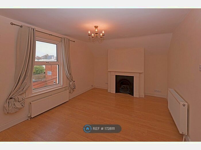 2 Bedroom Flat To Rent In Somerset Road, Southsea, PO5