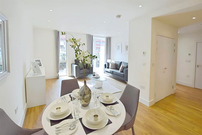 1 Bedroom Flat To Rent In Finchley Road, Hampstead, NW3