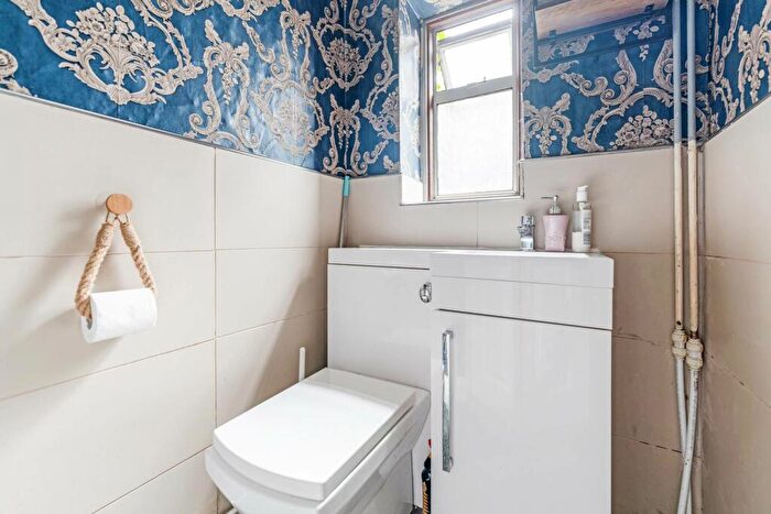 3 Bedroom Detached House For Sale In Ashleigh Road, Weston Hillside, BS23