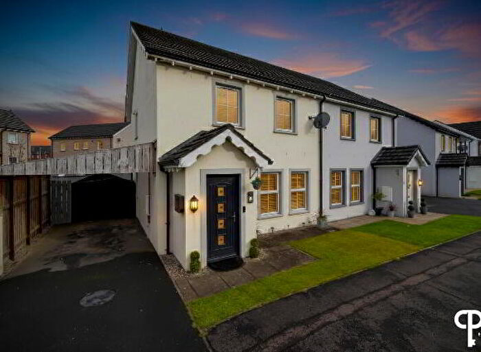 3 Bedroom Semi-Detached House For Sale In Gortin Meadows, Londonderry, BT47