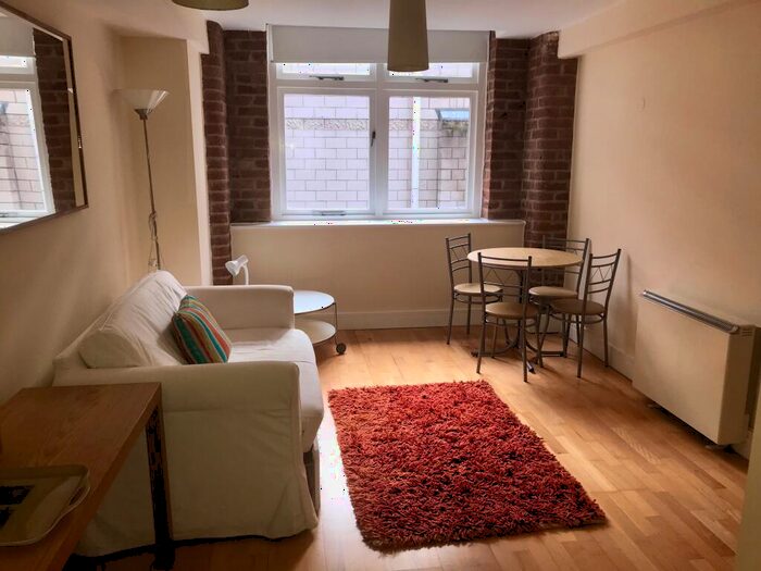 1 Bedroom Apartment To Rent In The Gallery, City Centre, M3