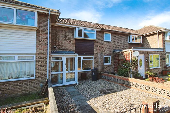 2 Bedroom Terraced House To Rent In Thomas Street, Swindon, SN2