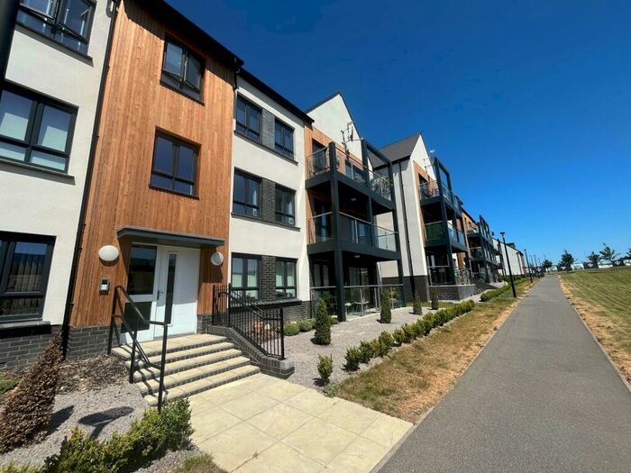 2 Bedroom Flat To Rent In Brodsworth Close, Leeds, LS15