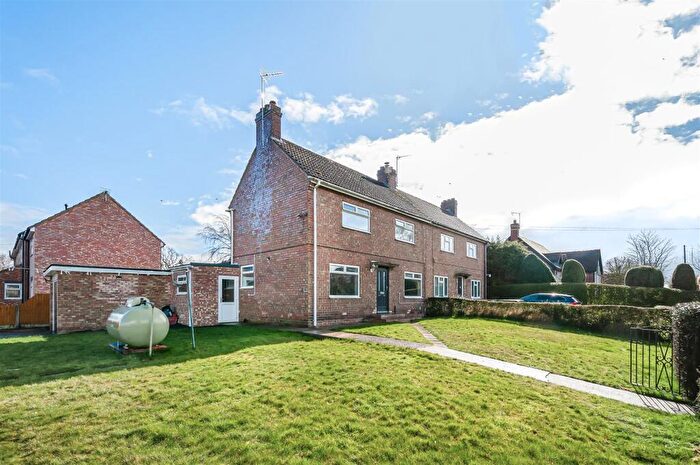 3 Bedroom Semi-Detached House To Rent In St. Peters Lane, Laxton, Goole, DN14