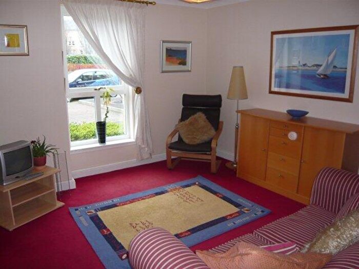 1 Bedroom Flat To Rent In Morrison Circus, Edinburgh, EH3