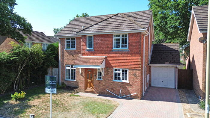 4 Bedroom Detached House For Sale In Priors Keep, Fleet, GU52