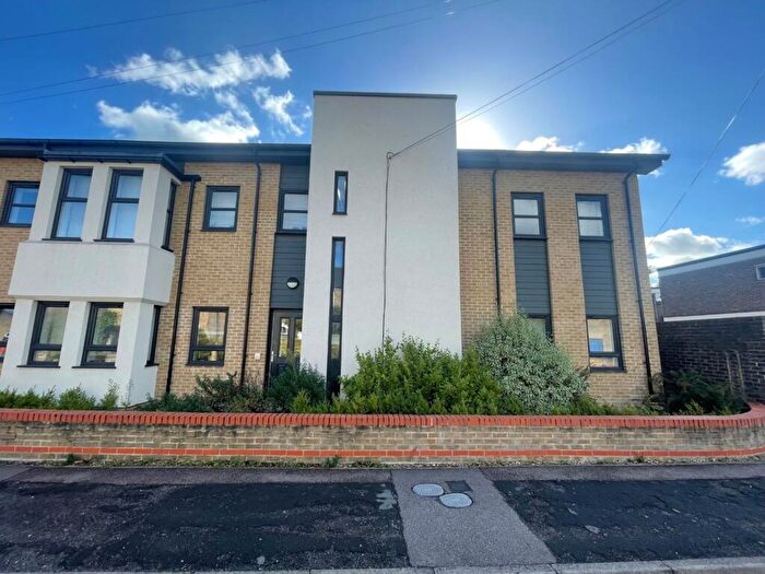 2 Bedroom Flat To Rent In St. Marys Street, Huntingdon, PE29