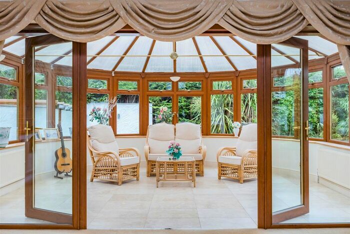 4 Bedroom Detached House For Sale In Graham Avenue, Patcham, Brighton, BN1