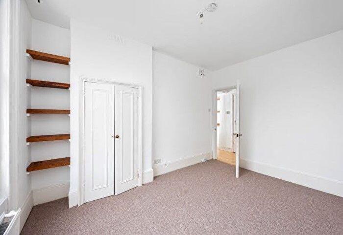 2 Bedroom Flat For Sale In Flat, Medina Villas, Hove, BN3