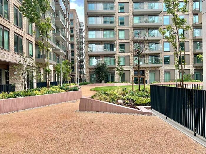 1 Bedroom Flat To Rent In Steamer Building, E16