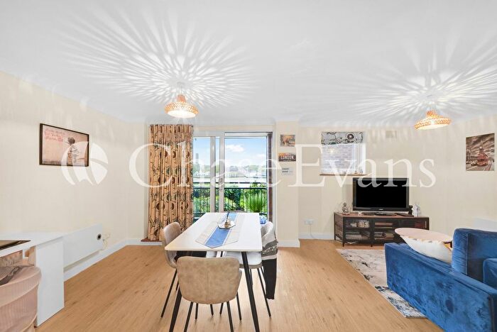 1 Bedroom Flat For Sale In Saunders Ness Road, Isle Of Dogs, London, E14
