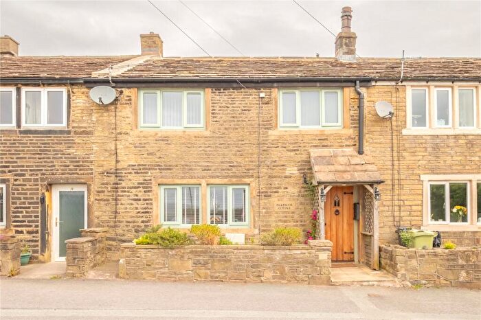 2 Bedroom Terraced House For Sale In High Street, Scapegoat Hill, Huddersfield, HD7