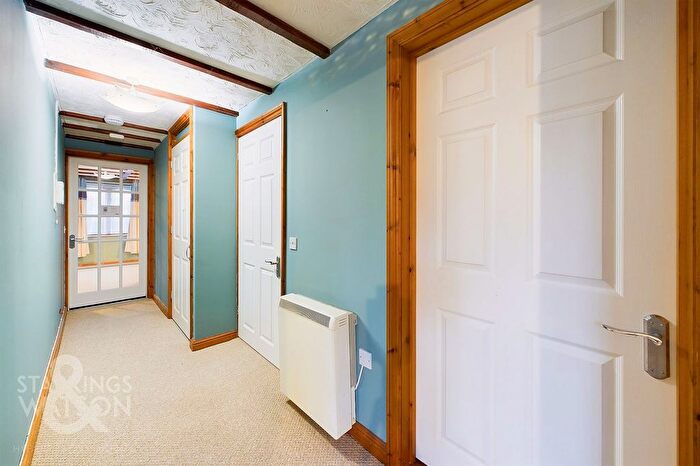 2 Bedroom Flat For Sale In Malthouse Court, Harleston, IP20