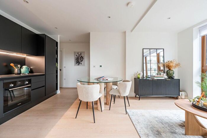 1 Bedroom Flat To Rent In Dod Street, Limehouse, London, E14