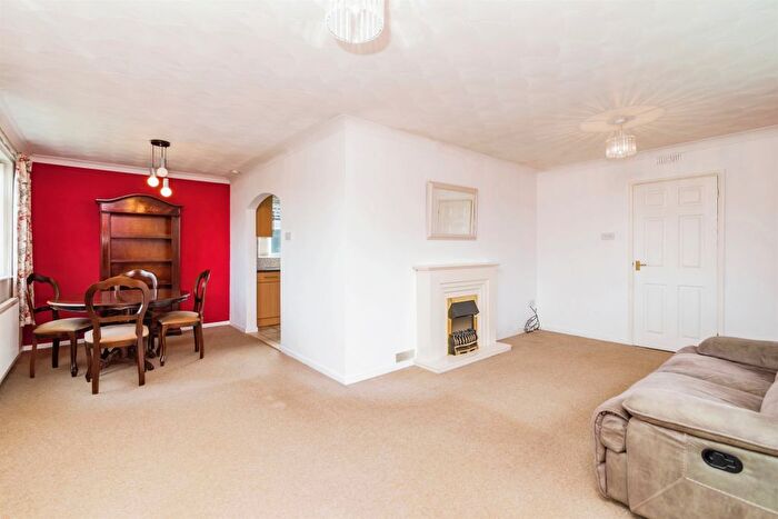 2 Bedroom Detached Bungalow For Sale In Greenacre Crescent, Lowestoft, NR32