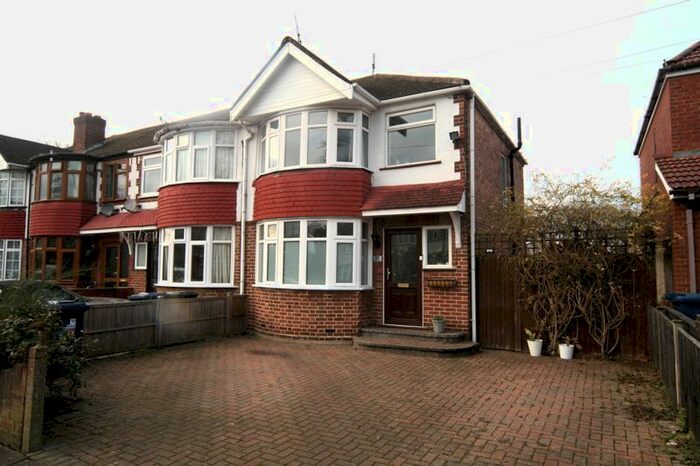 3 Bedroom End Of Terrace House To Rent In Hicks Avenue, Greenford, UB6