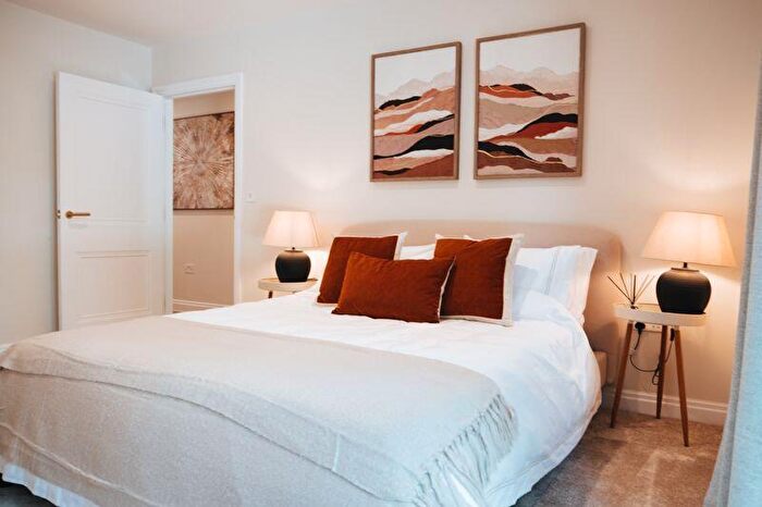 2 Bedroom Apartment To Rent In Dudsbury Road, Ferndown, BH22