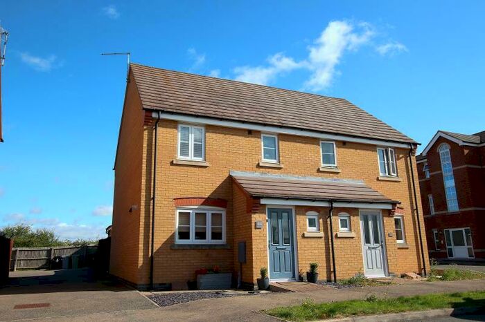3 Bedroom Semi-Detached House To Rent In Collins Avenue, Stamford, Lincolnshire, PE9